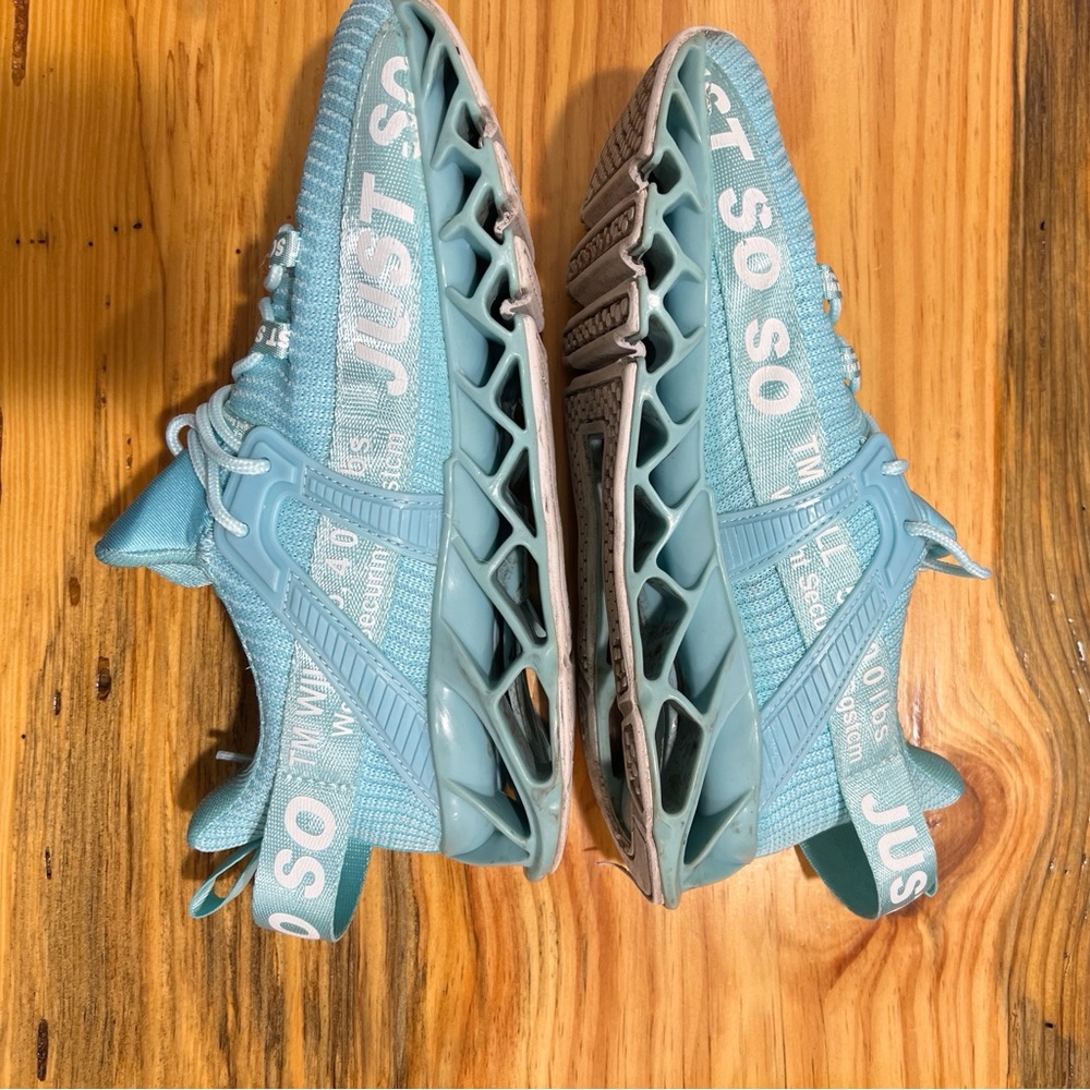 UMYOGO Women’s Running Shoes